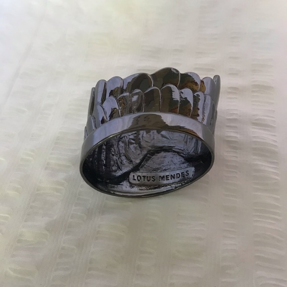 3 for $30 ❤️ 1st in - 1st get Sale Item!!!! LOTUS MENDES BANGLE Angel Wing - Picture 12 of 13